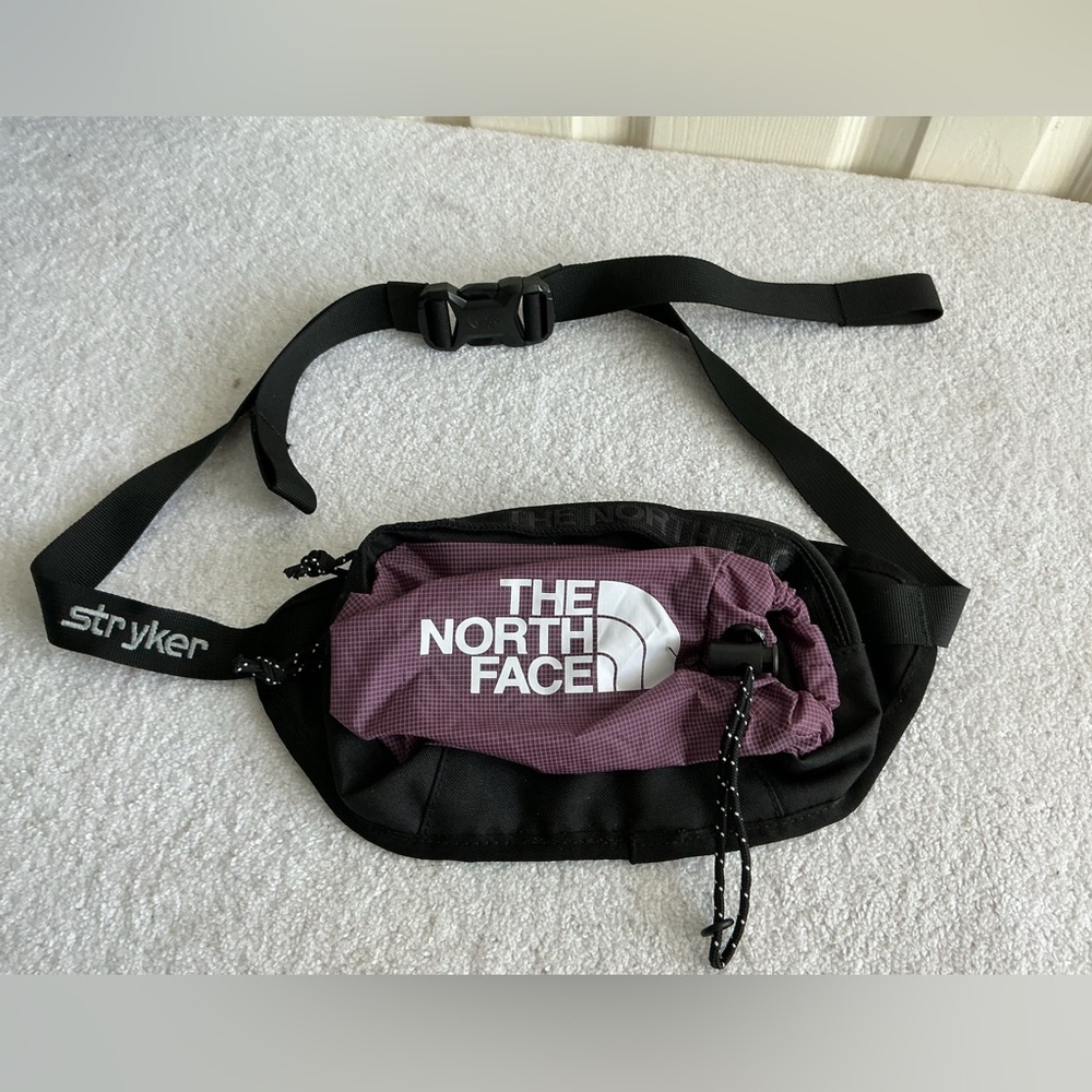 The North Face Black and Purple Belt Bag - Picture 2 of 12